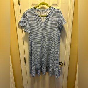 NorthStyle XL Short Sleeve Blue Striped Nightgown w Ruffled Hem.